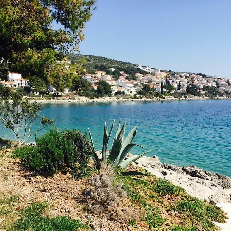 شقة Zivaljic تروغير